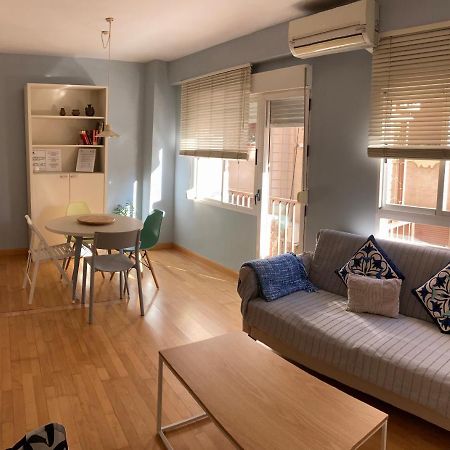 Apartamento Enriqueta Гранада Екстериор снимка