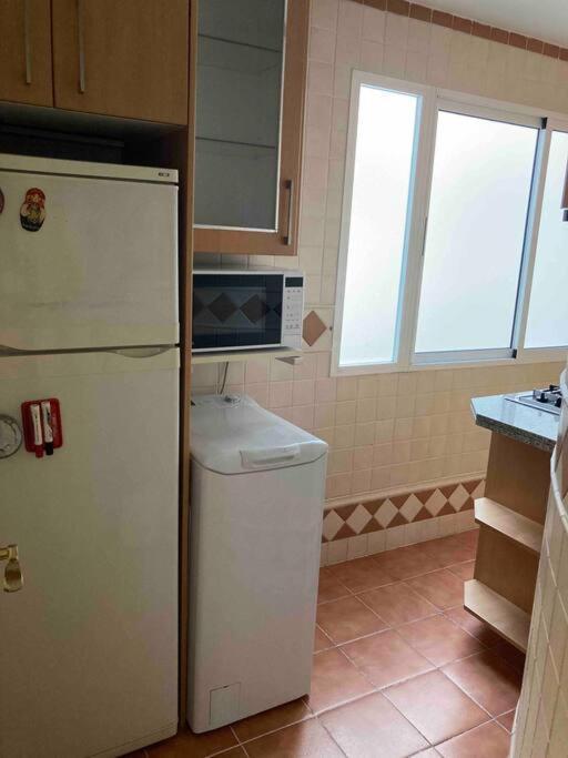 Apartamento Enriqueta Гранада Екстериор снимка