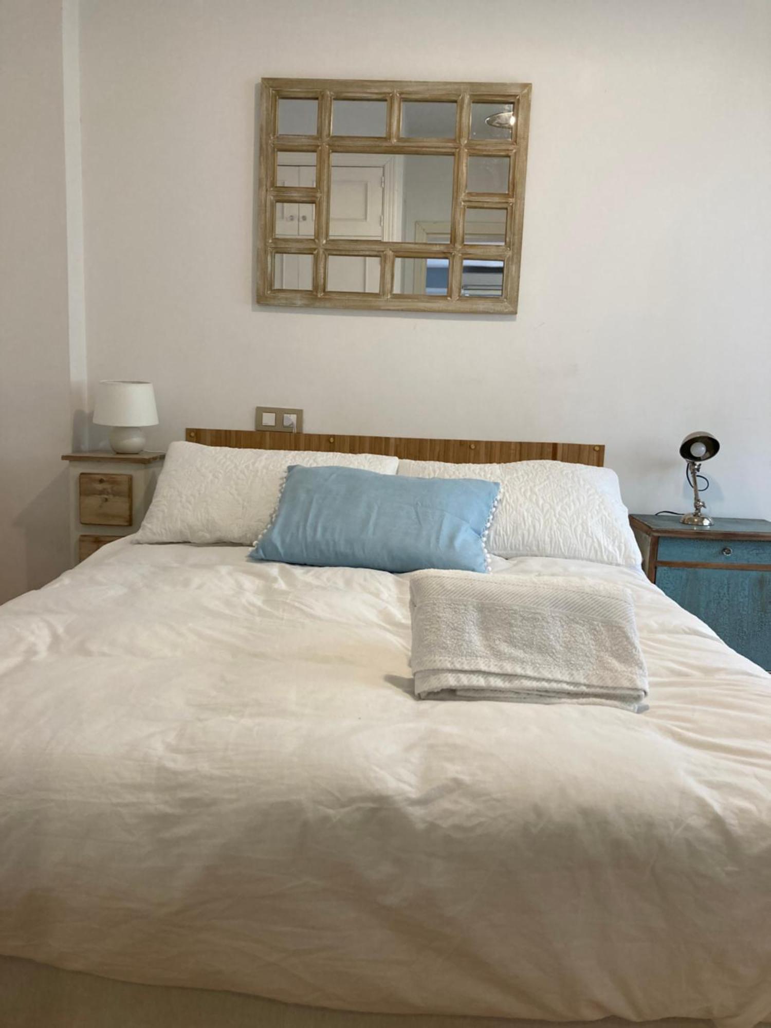 Apartamento Enriqueta Гранада Екстериор снимка